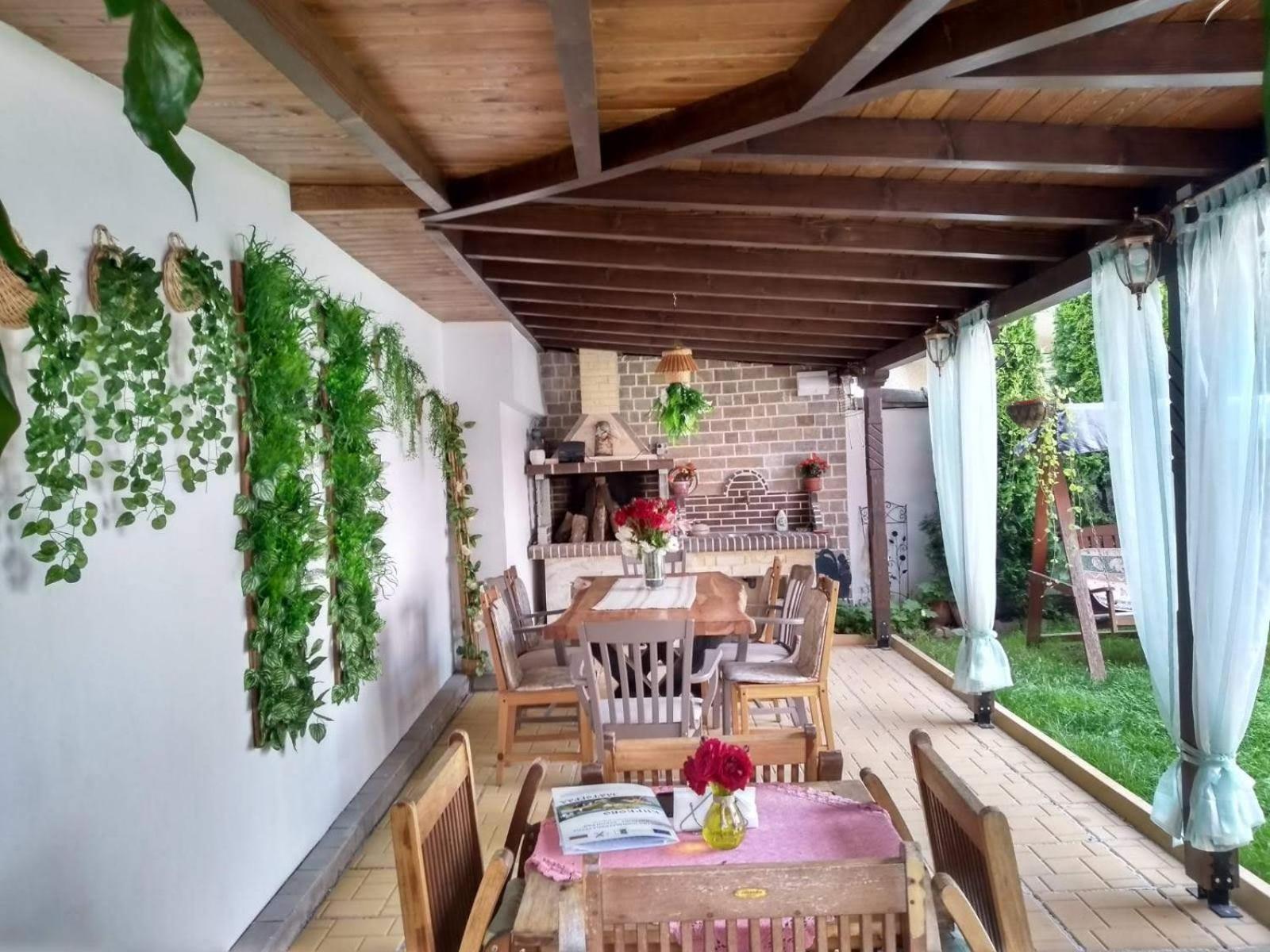Family Hotel Flora Darıdere Dış mekan fotoğraf