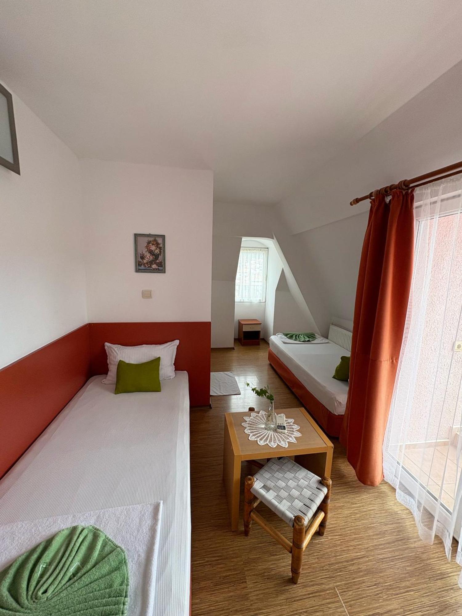 Family Hotel Flora Darıdere Dış mekan fotoğraf