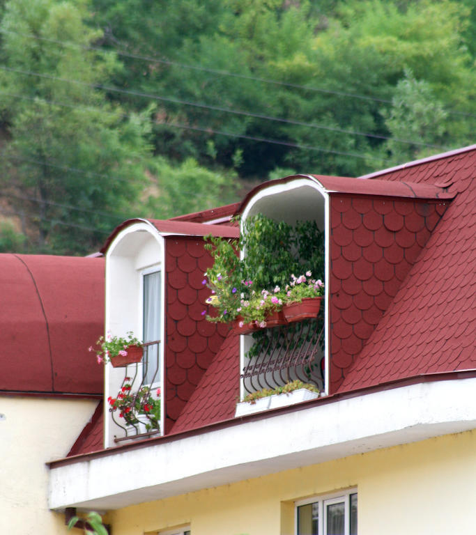 Family Hotel Flora Darıdere Dış mekan fotoğraf